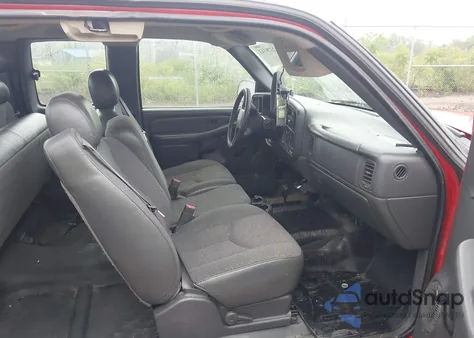 2005 Chevrolet Silverado 1500 z USA, uszkodzony, nr VIN 2GCEK19V051112720